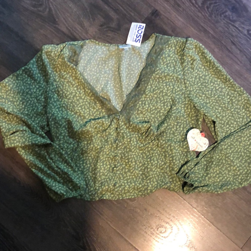 Self Esteem size XL chiffon crop long sleeve blouse NWT